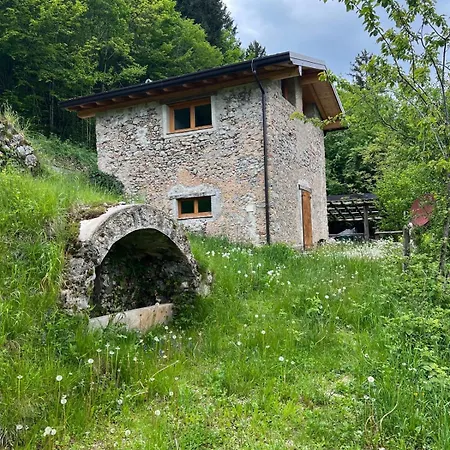 Il Nocciolo Dağ evi Avenone